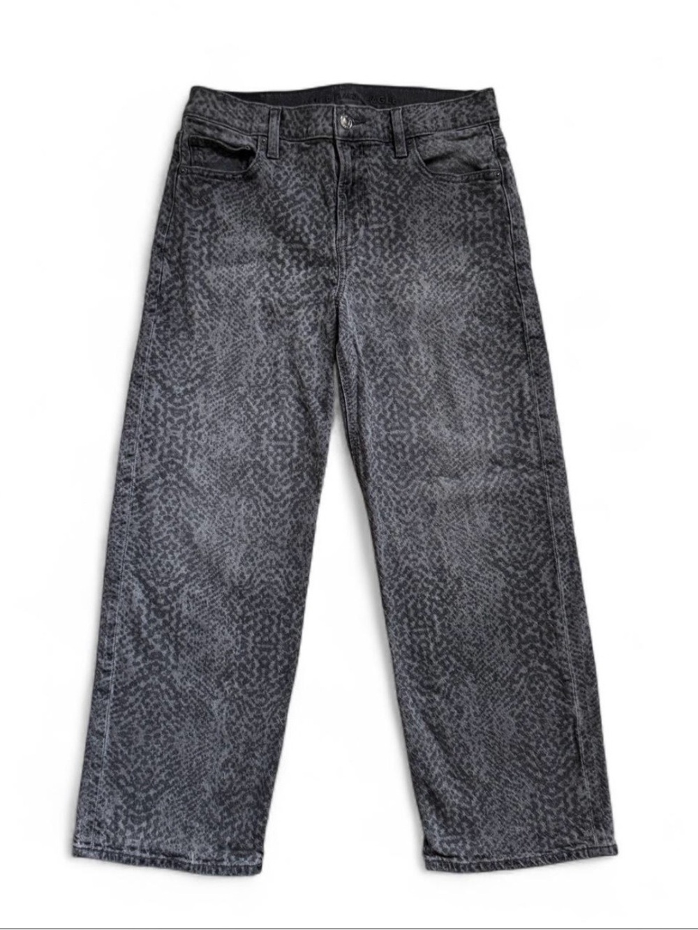 American Eagle stovepipe grey snakeskin print jeans Size 4 Short